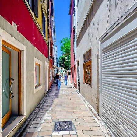 Pretty In The Centre - Old Town Zadar