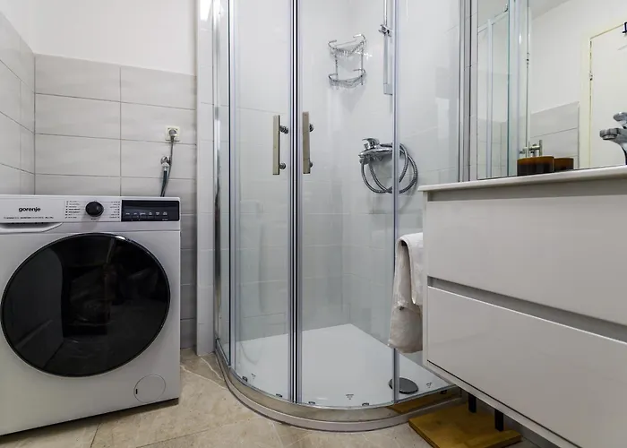 Pretty In The Centre - Old Town * Zára