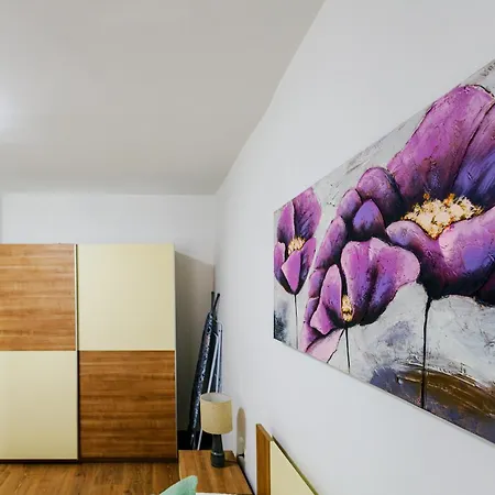 Pretty In The Centre - Old Town Daire *