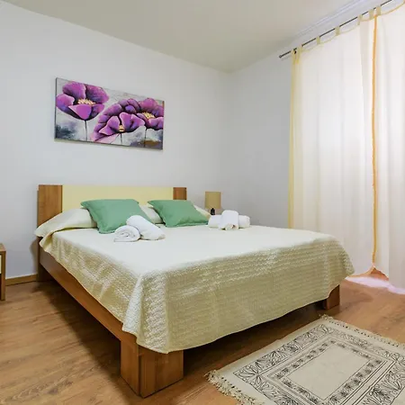 Pretty In The Centre - Old Town *