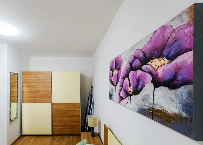Pretty In The Centre - Old Town Apartman *